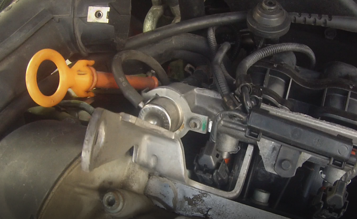 fuel pressure regulator hose.png